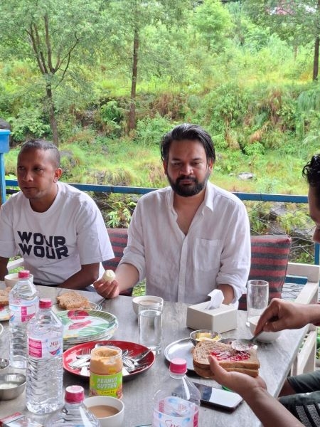 Outdoor dining at Majheri Manzil Resort