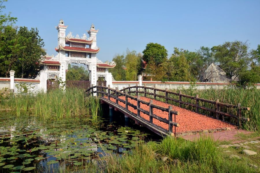Vietnam Phat Quoc Tu